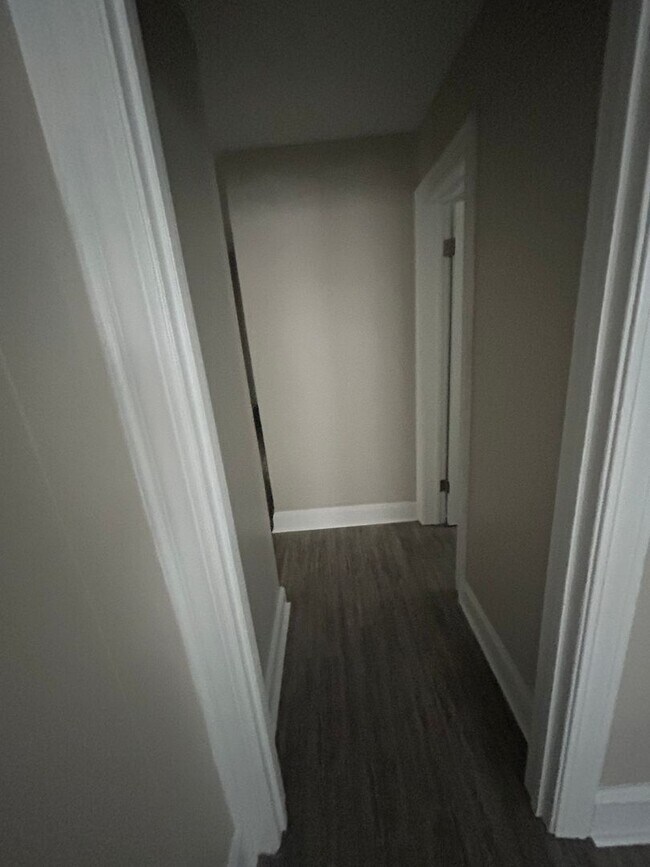 Foto del edificio - Four Bedroom Two Bath House for Rent $1100...