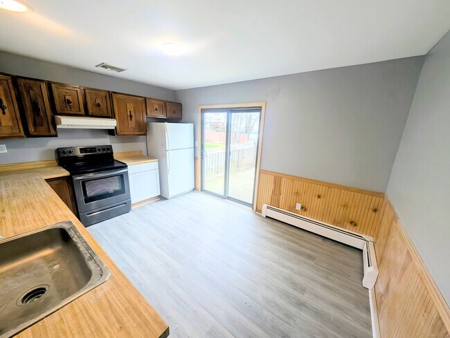 Foto del edificio - 30 Cardinal Ln