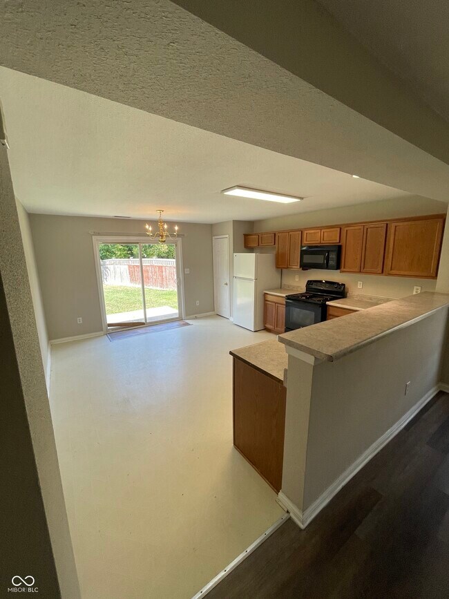 Building Photo - 3836 Hornickel Dr