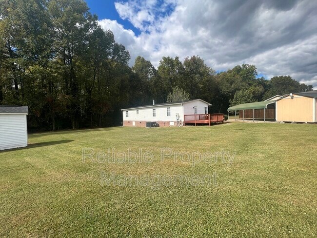 Building Photo - 115 Spring Branch Ln