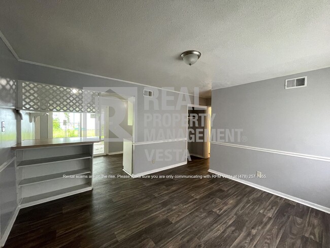 Building Photo - 3308 Tamplin Terrace