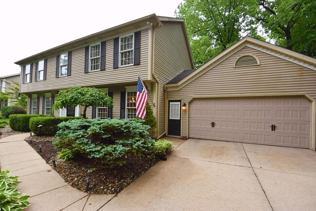 Building Photo - Penn Schools, executive home 4 bedroom 2.5...