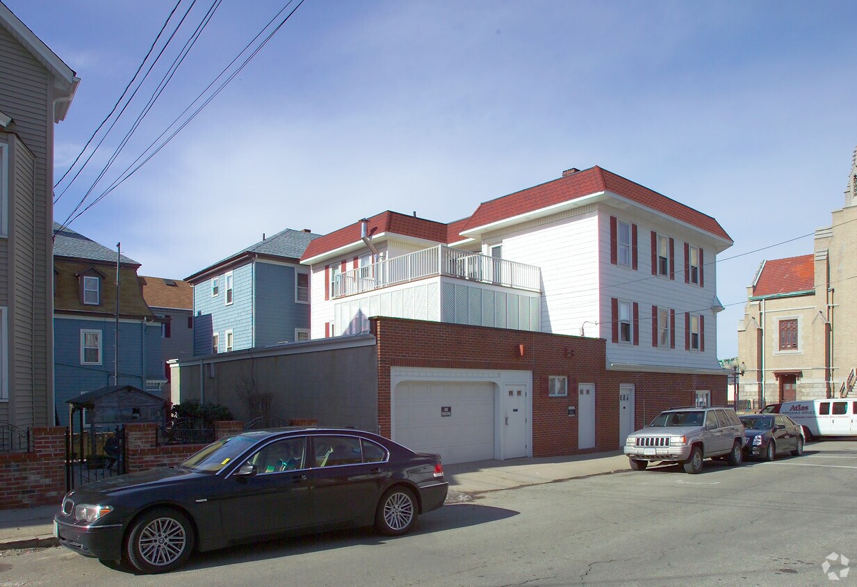 Foto del edificio - 215 Columbia St