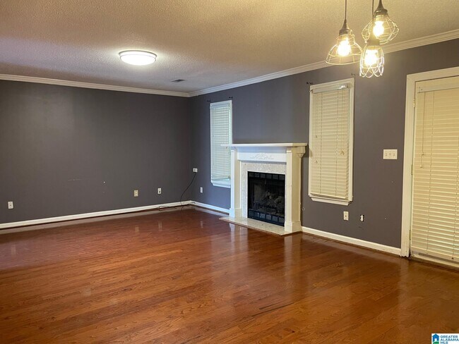 Foto del edificio - 483 Raleigh Ave