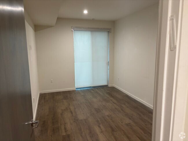 Building Photo - 4600 Coldwater Canyon Ave