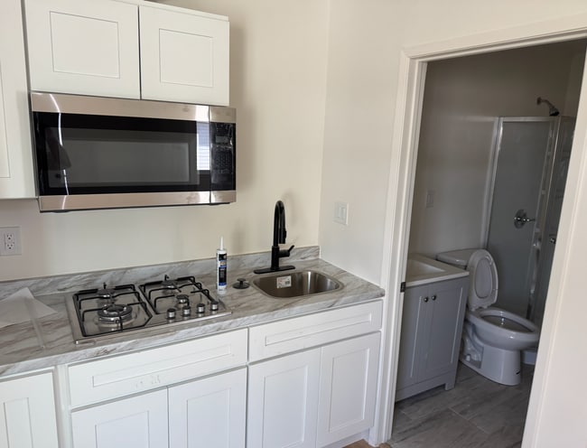 Foto del edificio - 19339 Vanowen St