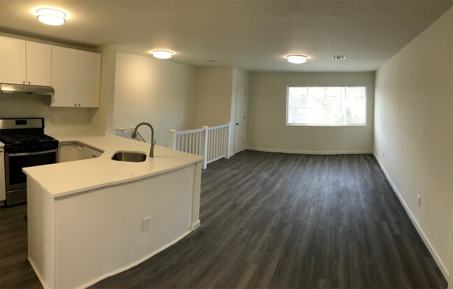 Foto del edificio - 240 LB Elmwood LLC - 2