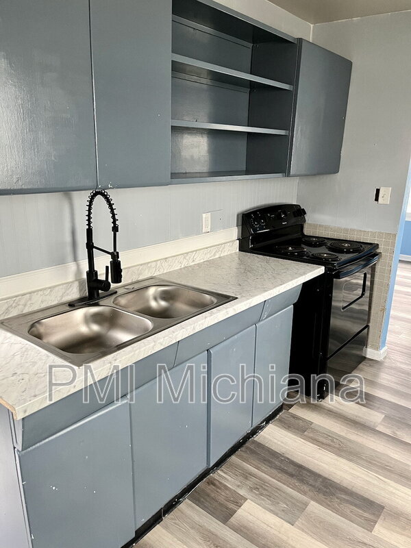 Foto del edificio - 1909 Swygart Ave