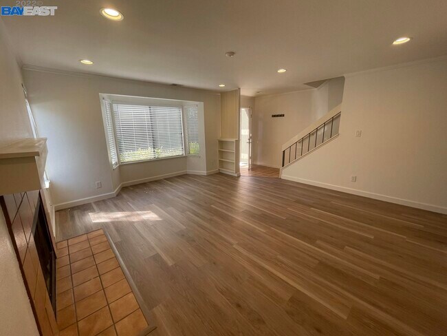 Building Photo - 6223 Joaquin Murieta Ave