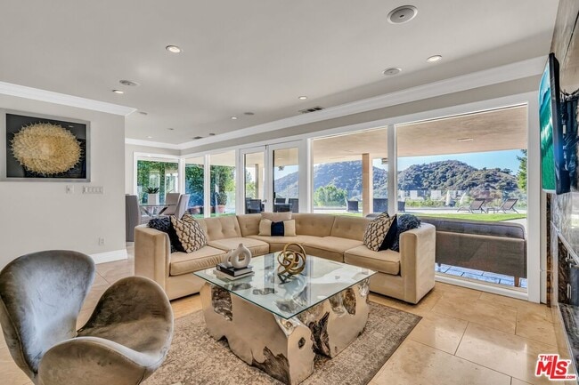 Building Photo - 2177 Summitridge Dr