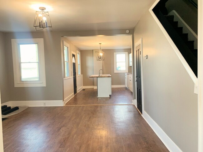 Foto del edificio - 810-812-812 N Montgomery St