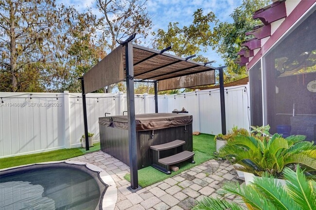 Foto del edificio - 311 SW 203rd Ave