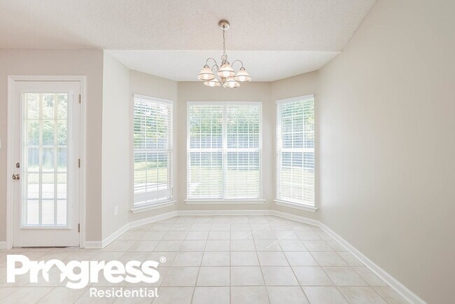 Building Photo - 6560 White Hawk Ln