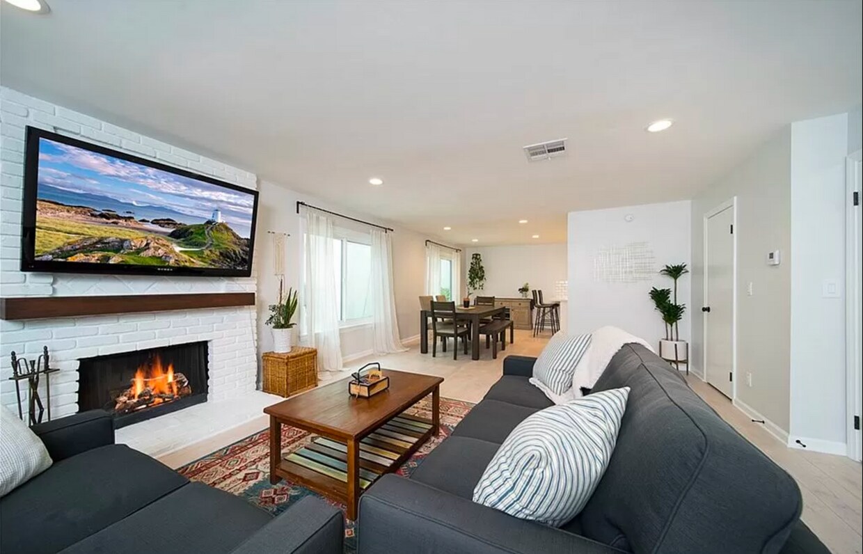 Foto principal - 4257 Laurel Canyon Blvd