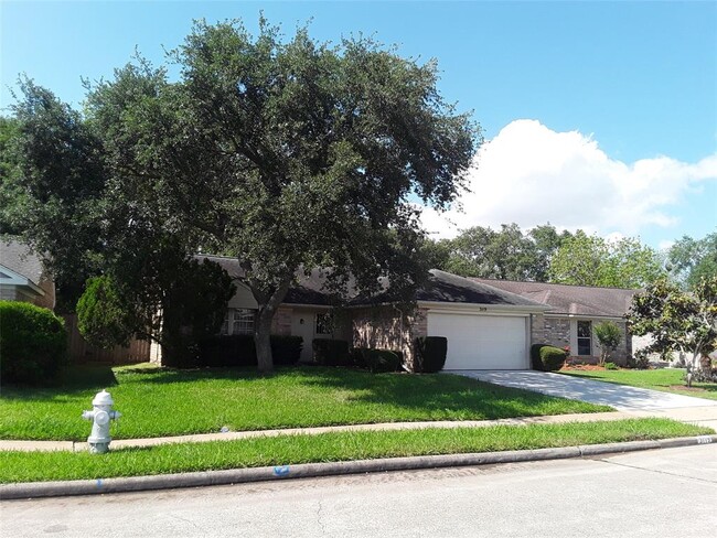 Foto del edificio - 3119 E Heatherock Cir