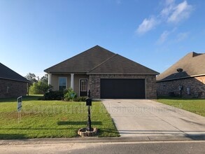 Building Photo - 13838 Ponderosa Dr