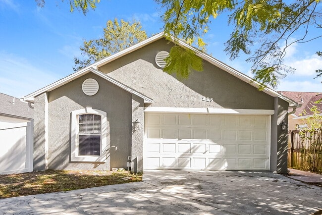 Building Photo - 225 Twisting Trail