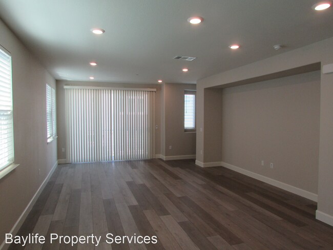 Building Photo - 4 br, 3.5 bath House - 2973 Valley of Hear...
