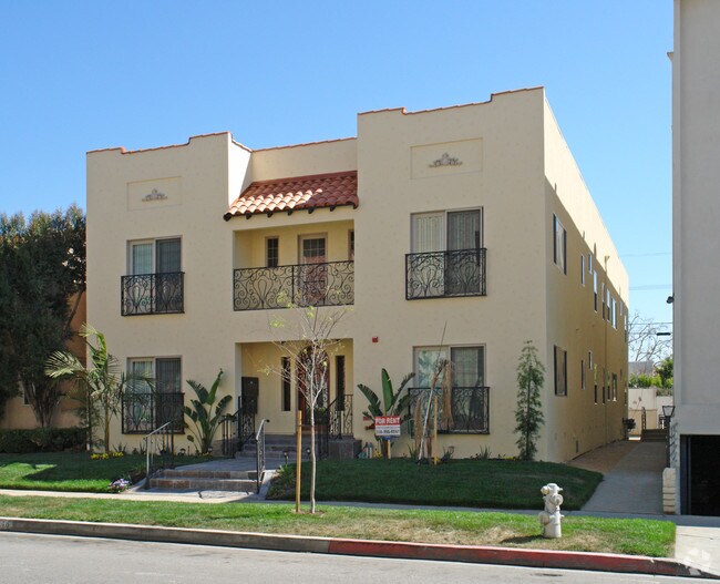 Building Photo - 248 S Reeves Dr