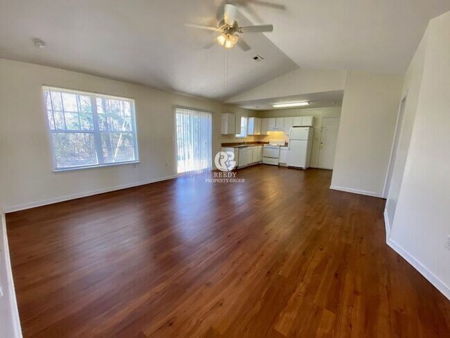 Building Photo - 1856 Tamara Way