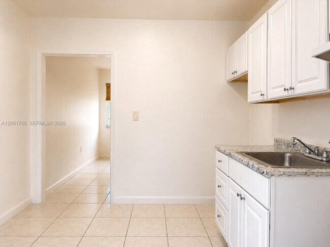 Foto del edificio - 2181 NW 91st St