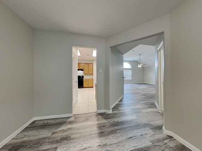 Foto del edificio - 22506 Spence Park Ct