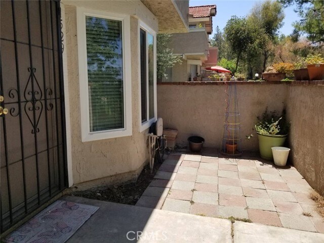 Foto del edificio - 1529 Elkwood St