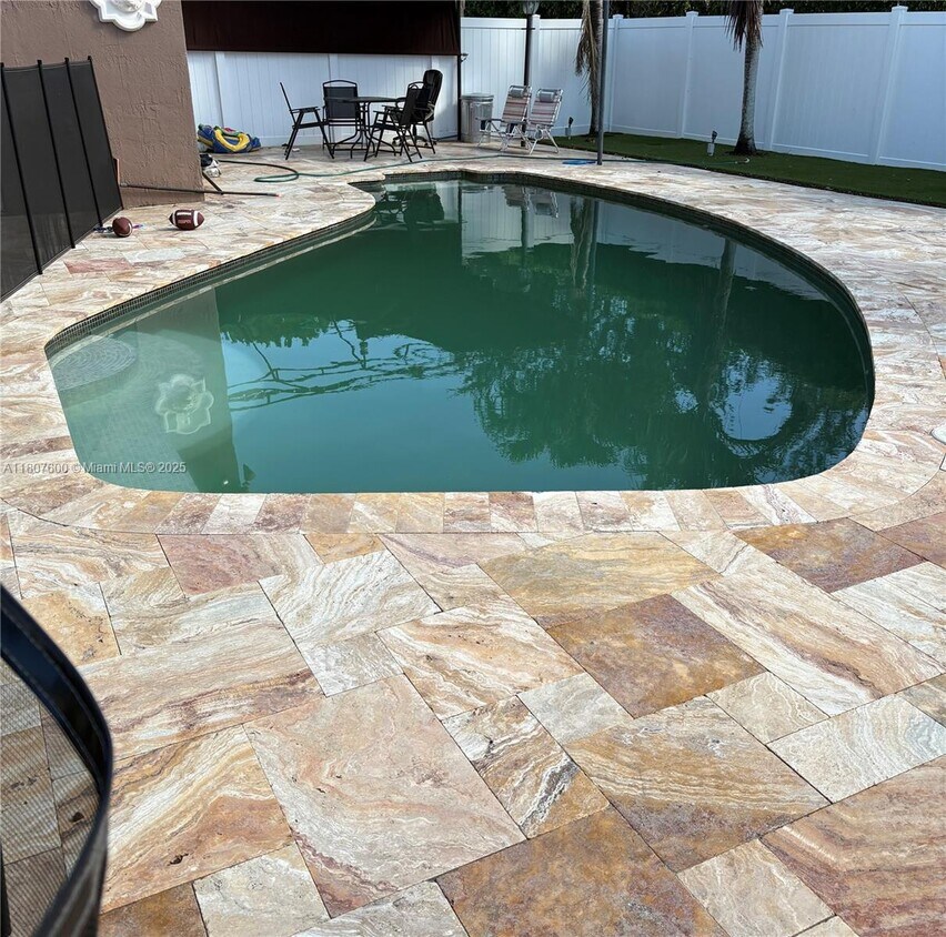 Foto del edificio - 4305 SW 153rd Ave