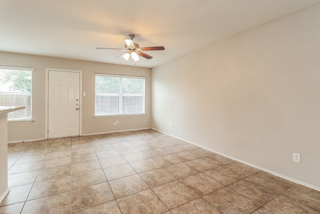 Building Photo - 10628 Wild Oak Dr