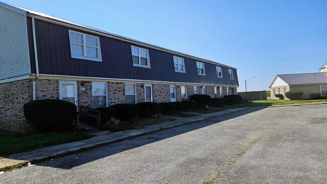 Building Photo - 150 Heritage Cir