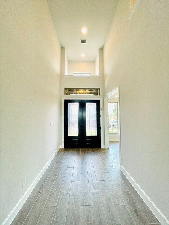 Foto del edificio - 596 Santa Rosa Hls Dr