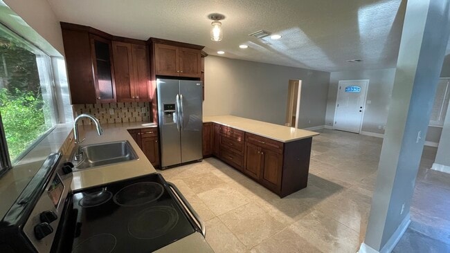Kitchen with open floor plan - 1649 Hull Cir
