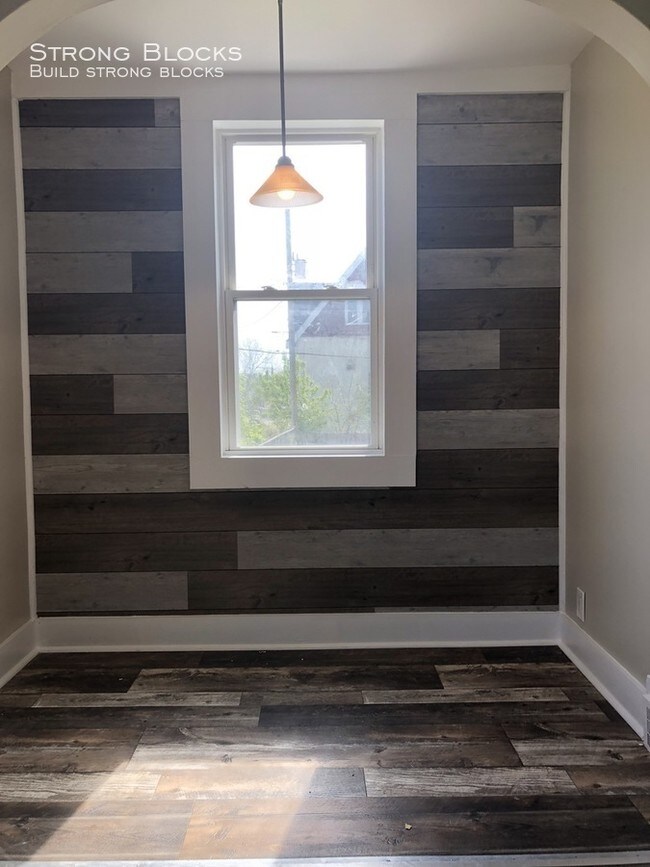 Foto del edificio - Newly Renovated 5BR/1.5BA Rent to Own Home