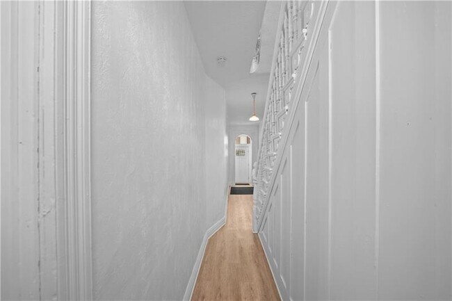 Foto del edificio - 3053 Brereton St