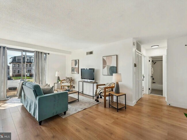 Foto del edificio - 4410 Oglethorpe St