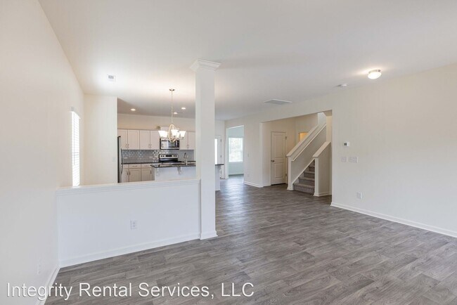 Building Photo - 4 br, 2.5 bath House - 317 Babbling Brook ...