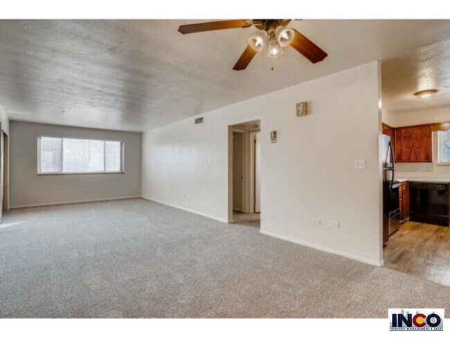 Foto del edificio - Awesome 1 bedroom in Lakewood! Close to Li...
