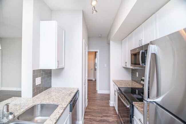 Foto del edificio - Green Tree Place