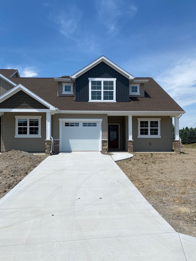 Building Photo - 5426 Copper Horse Trl