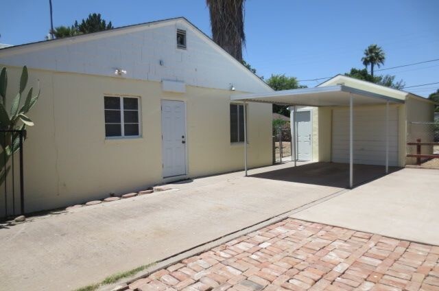 Building Photo - Updated Historic 2 Bed in Central Phx