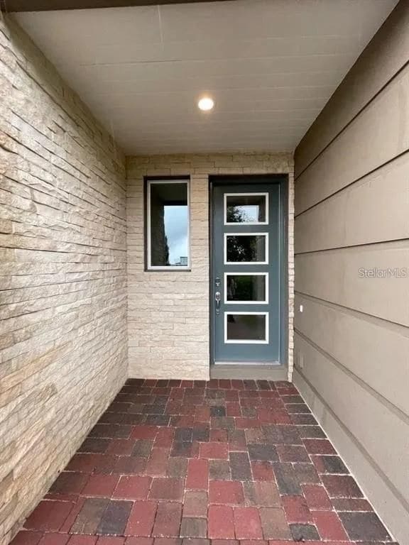 Building Photo - 10024 Sunnifa Aly