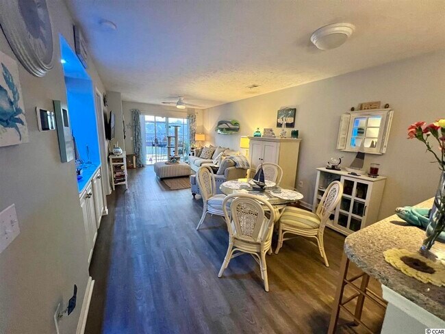 Foto del edificio - 616 Waterway Village Blvd