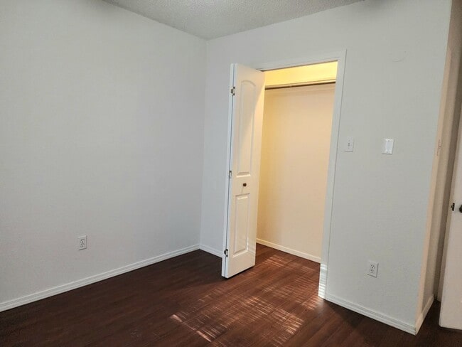 Foto del edificio - 504 S Avenue B