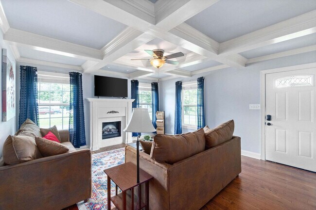 Foto del edificio - 206 E Street-ID1367378P