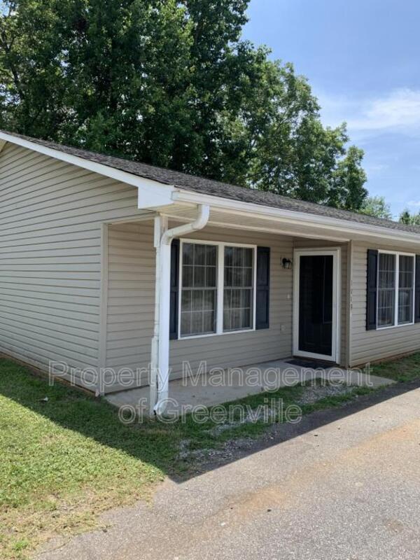 Foto principal - 1019 W Shockley Ferry Rd