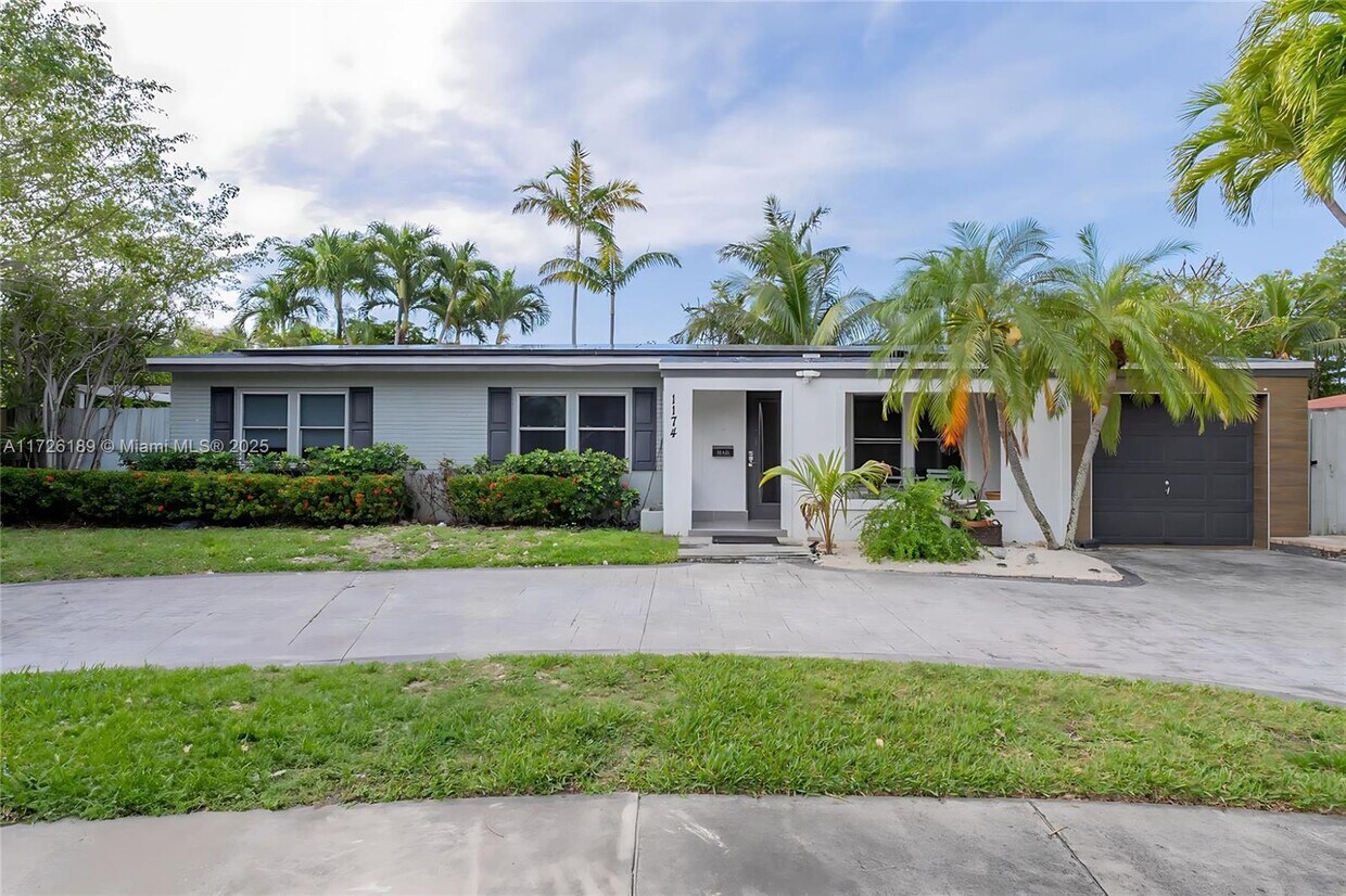 Foto principal - 1174 Garfield St