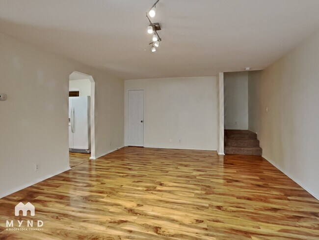 Foto del edificio - 24251 Saffron Plum