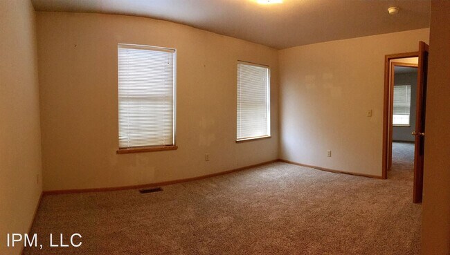 Foto del edificio - 3 br, 2 bath House - 757 Meagher Ave