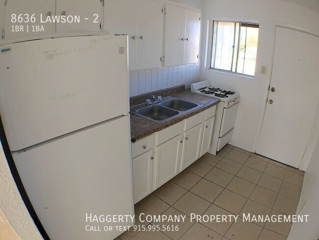 Foto del edificio - 8636 Lawson-2