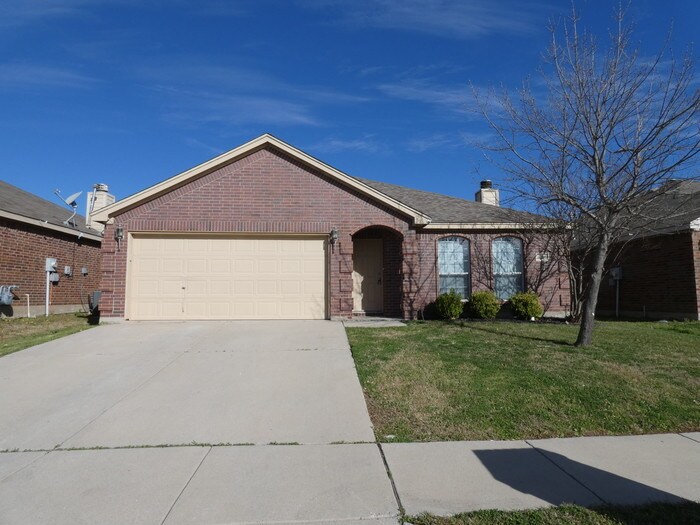 Cute & clean 3/2/2 in Sendera Ranch House for Rent in Haslet, TX